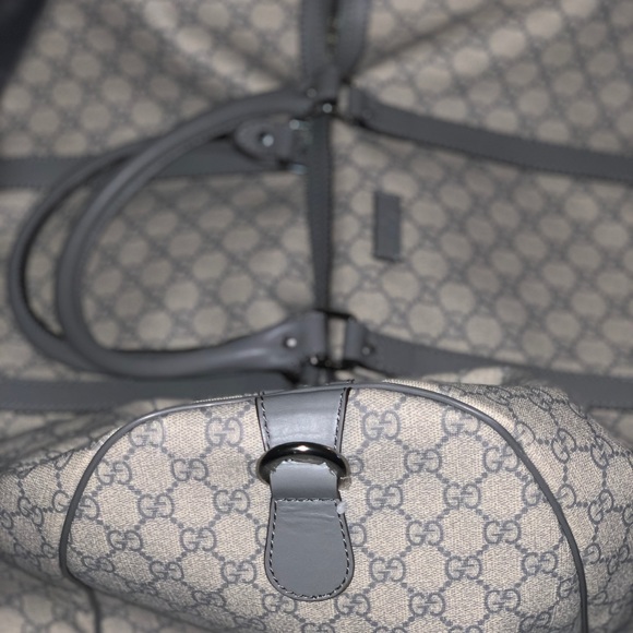 Authentic Gucci Carry On - Picture 1 of 4
